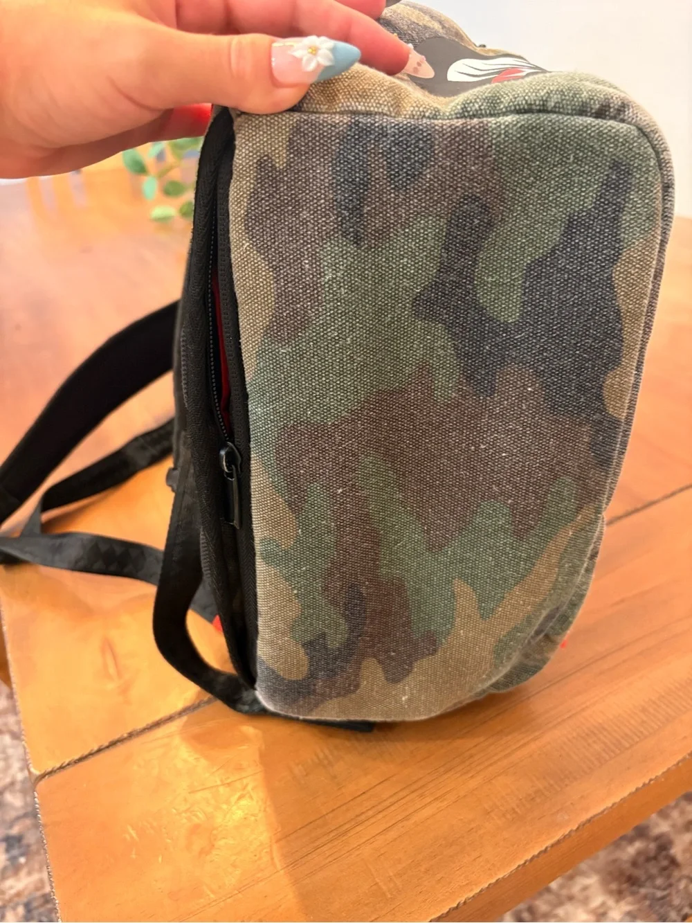 Sprayground iconic shark